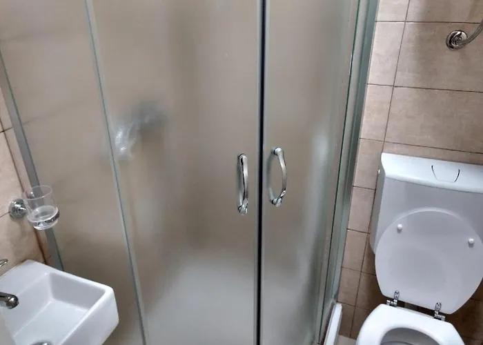 Alen Quarto em Acomodações Particulares